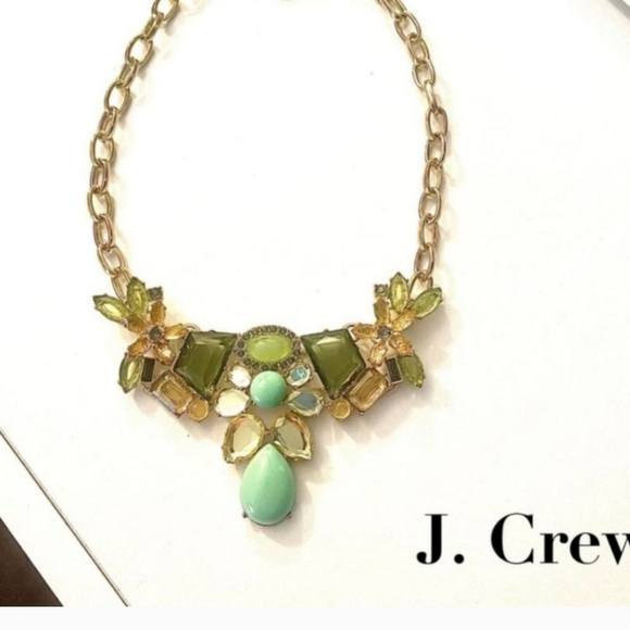 Green Jewel Statement Necklace Gold Chunky Chain - Picture 7 of 7